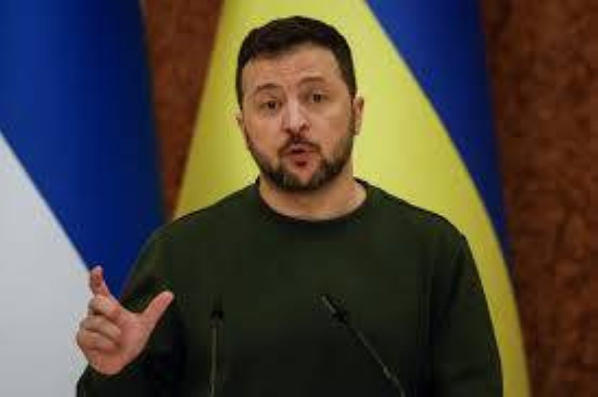 زيلينسكي: لن نقبل أي اقتراح للانسحاب من دونباس