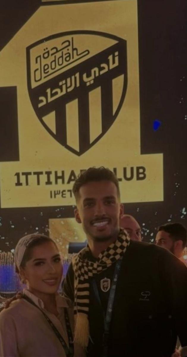 نايف هزازي لـ«عكاظ»: أتمنّى «النصر» للاتحاد