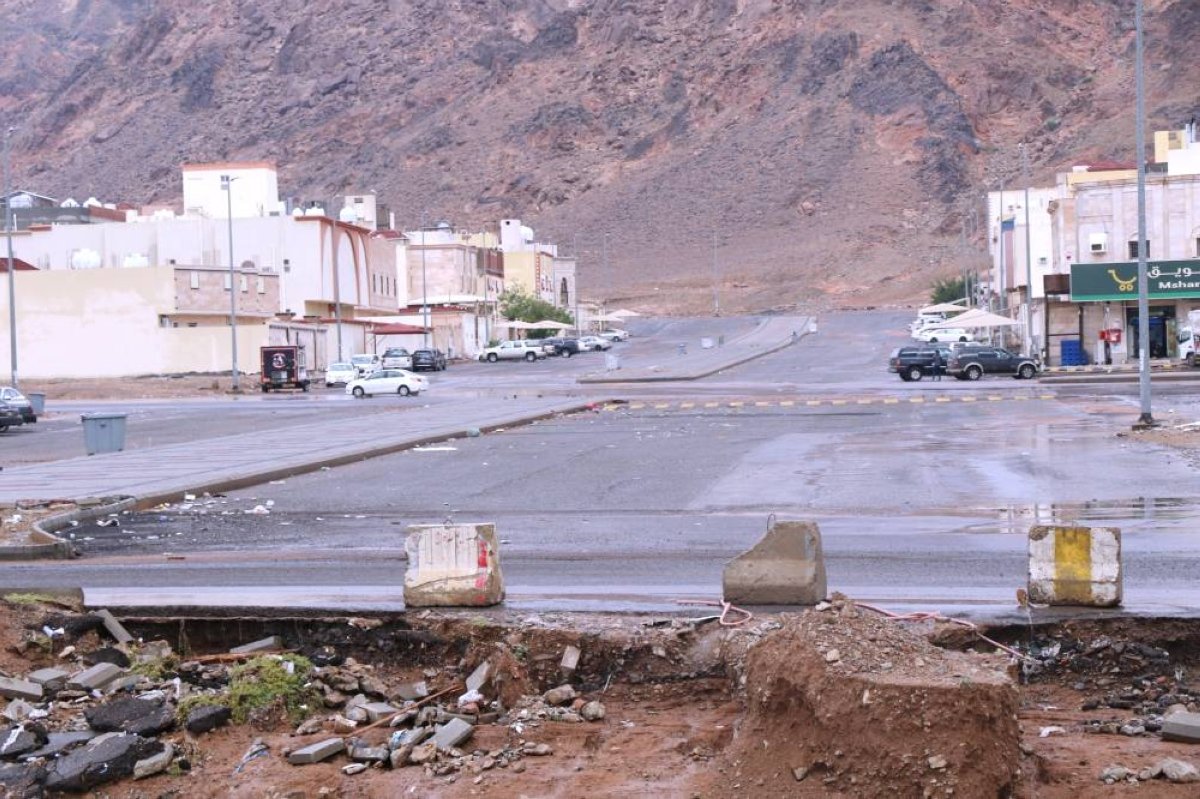 «العبّارات».. مصيدة لسكان «السلام» ومنسوبي جامعة طيبة
