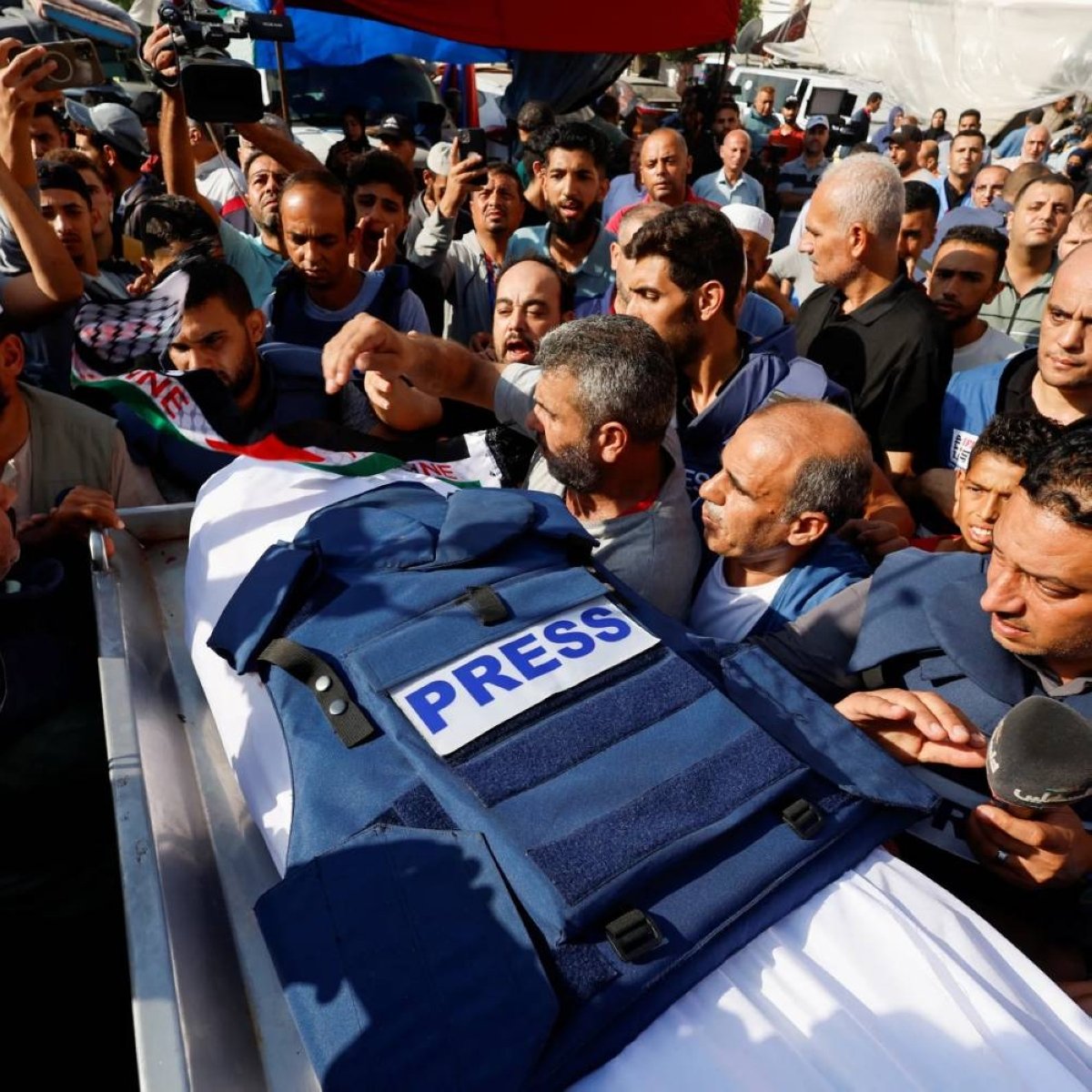 17 سيناتوراً أمريكياً يطالبون روبيو بحماية الصحفيين في غزة