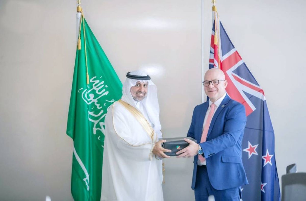 وزير الصحة السعودي يبحث تعزيز التعاون الصحي في نيوزيلندا