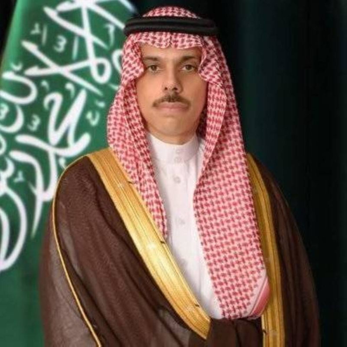 وزير الخارجية يستعرض العلاقات الثنائية مع نظيره التشادي
