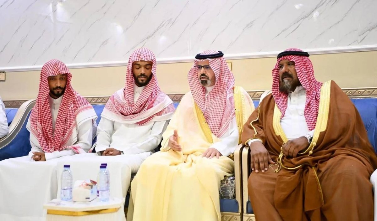 نائب أمير جازان يعزّي في وفاة شيخ شمل قبائل قوز الجعافرة