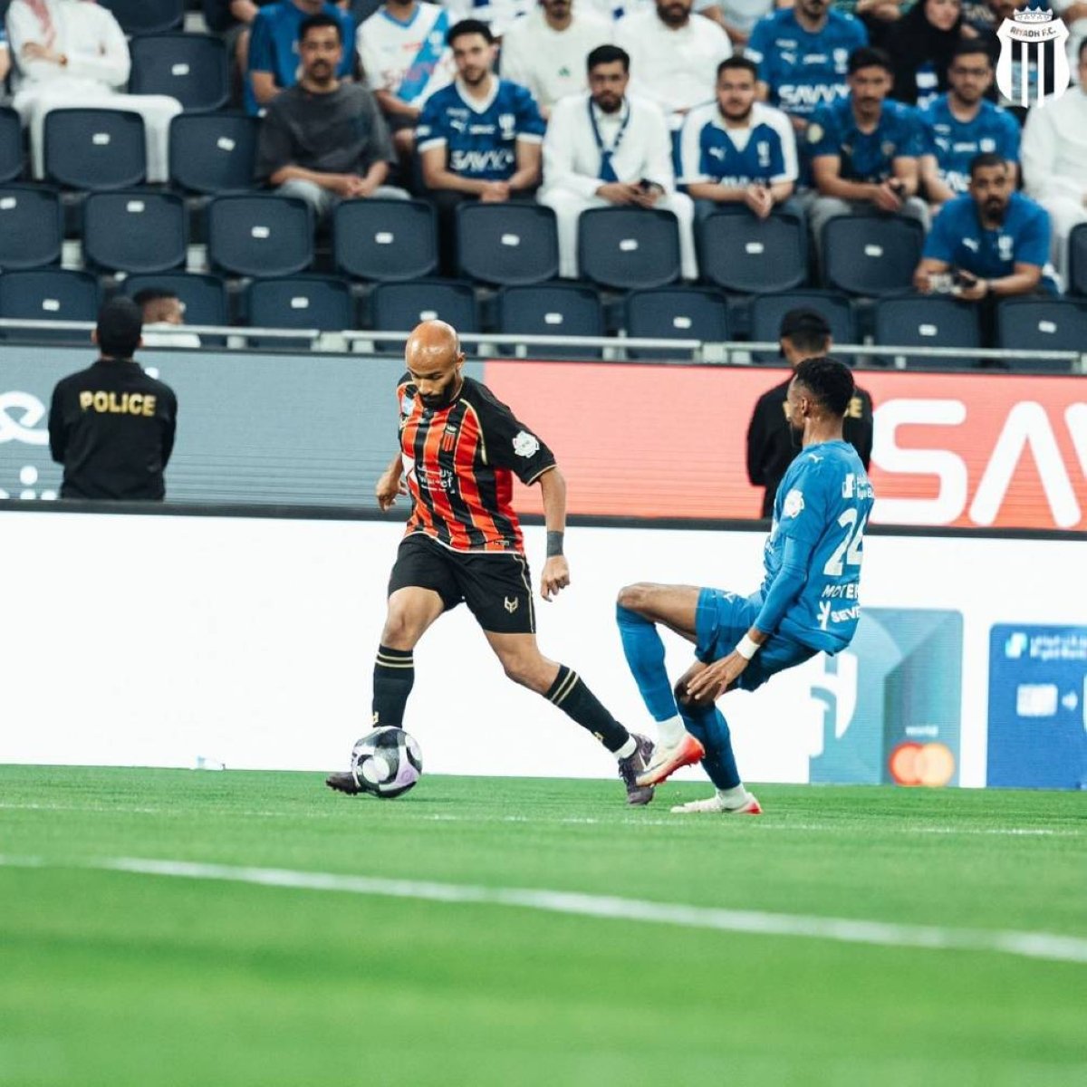 فيصل الجاري: الهلال تفوّق بجودة نجومه والرياض يفتقد للانسجام