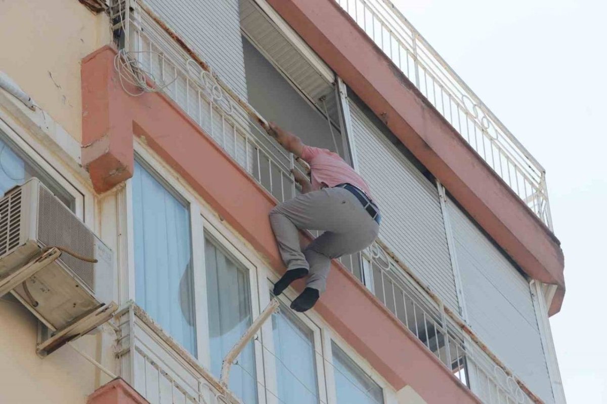 رجل يحاول الانتحار بسبب مشاجرة مع زوجته !