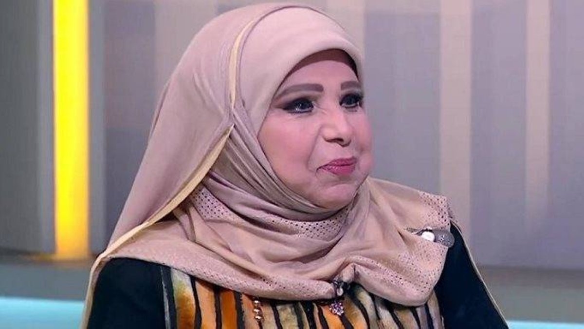 مديحة حمدي تنفي اعتزالها وتكشف عودتها عبر صالون ثقافي
