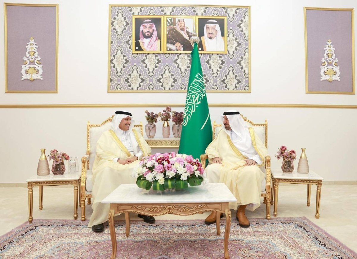 أمير نجران يستقبل وزير النقل والخدمات اللوجستية ويستعرض مشروعات المنظومة بالمنطقة