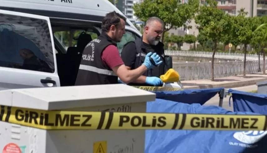 حرقت طفلها وألقت جثته في القمامة قبل ذهابها إلى السوق !