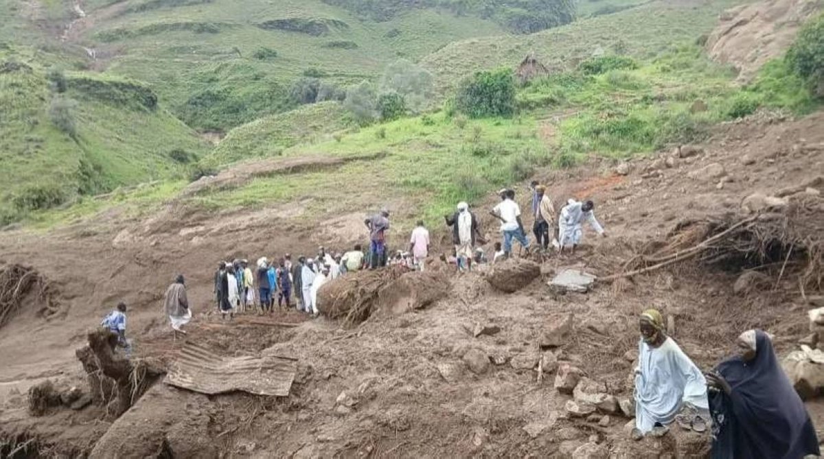 وفاة أكثر من 1000 شخص في انهيار أرضي غرب السودان