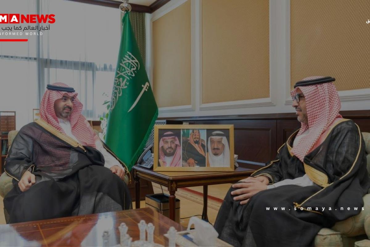 نائب أمير تبوك يستقبل مدير فرع وزارة الرياضة بالمنطقة