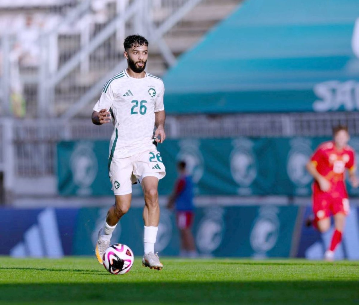 «فرنسي» يكسب الرهان على أبو الشامات