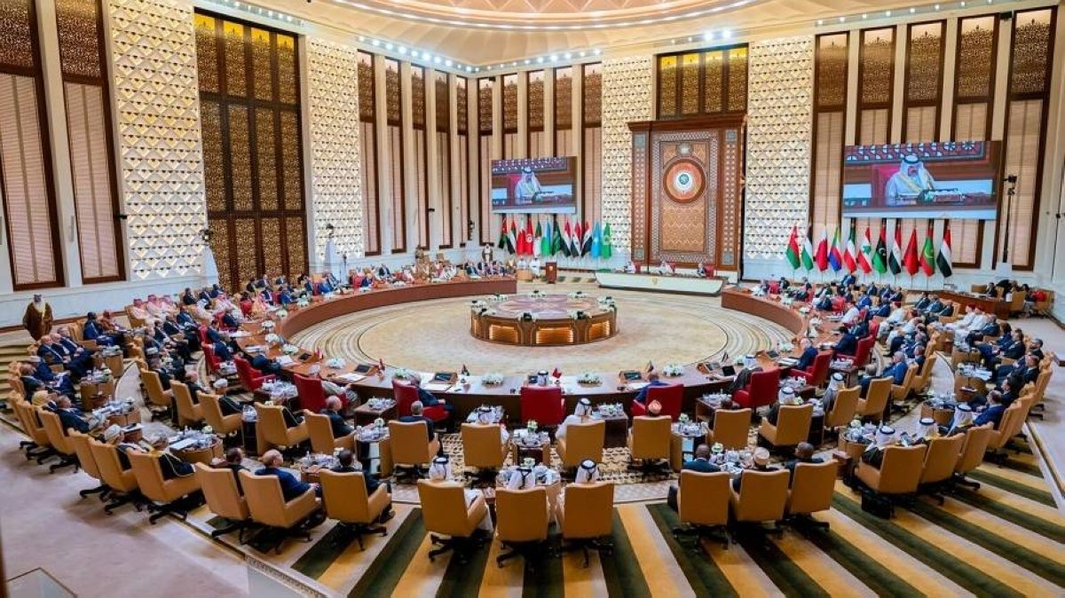 مشروع بيان قمة الدوحة: إدانة قاطعة للهجوم الإسرائيلي «الجبان» على قطر