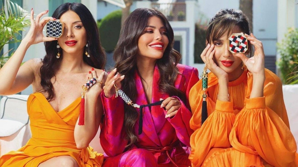 اتجاهات الموضة العالمية بصياغة المصممين العرب