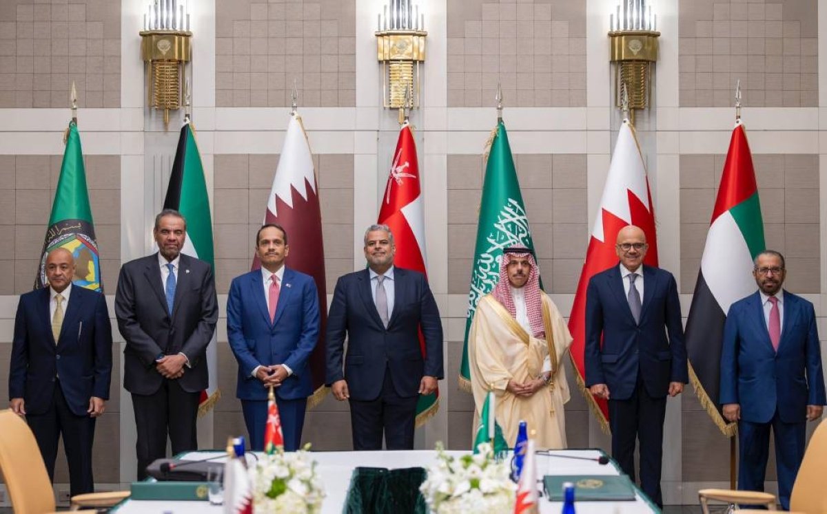 “لقاء وزاري خليجي يجمع وزير الخارجية مع نظرائه لبحث القضايا المشتركة”