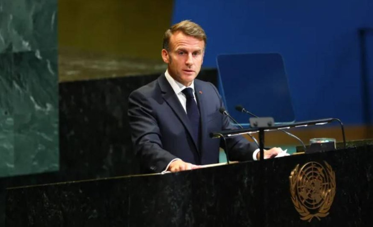 “الرئيس الفرنسي: جهود السعودية أثمرت في تعزيز الدعم الدولي لحل الدولتين عبر إعلان نيويورك”