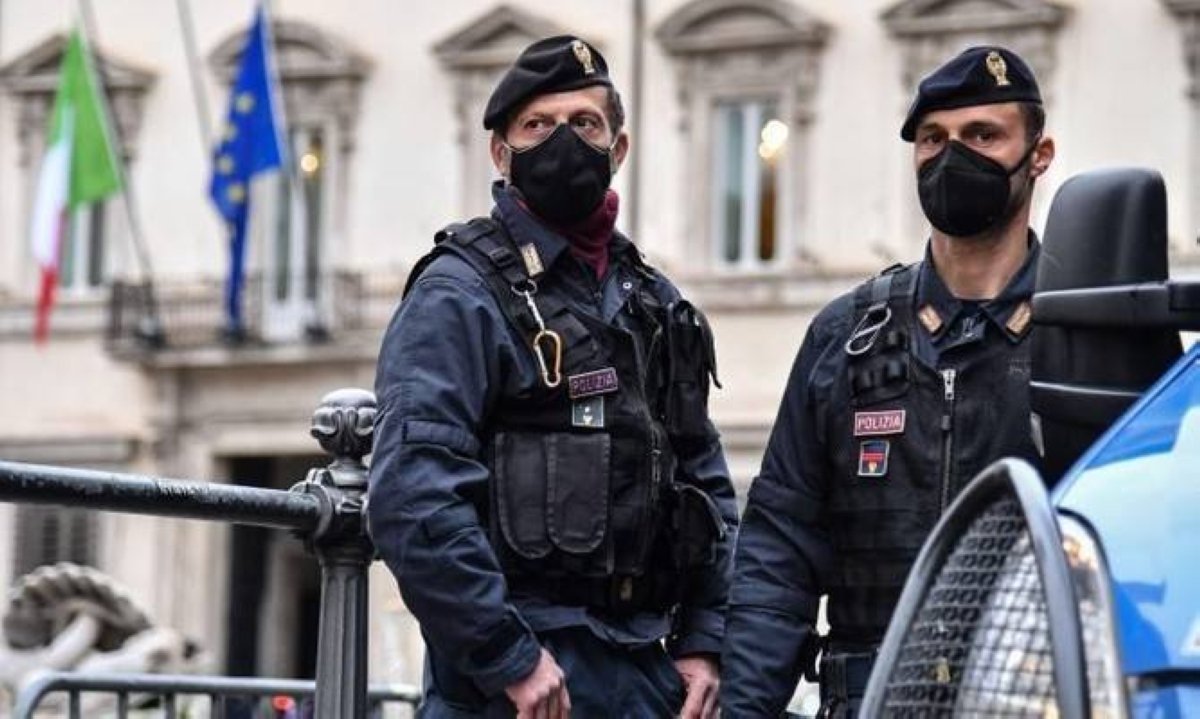 “إيطاليا تحبط عمليات غسيل أموال المخدرات لشبكة سورية باستخدام الذهب”