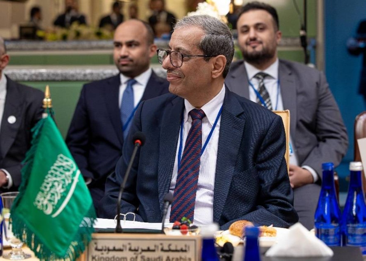 “حضور سعودي بارز.. الرسي يمثل المملكة في اجتماع مجلس التعاون وبريطانيا”