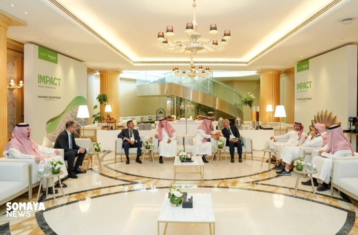 انطلاق قمة شنايدر إلكتريك للابتكار بالرياض بحضور حكومي واسع ومنتجات جديدة تحمل علامة «صناعة سعودية»