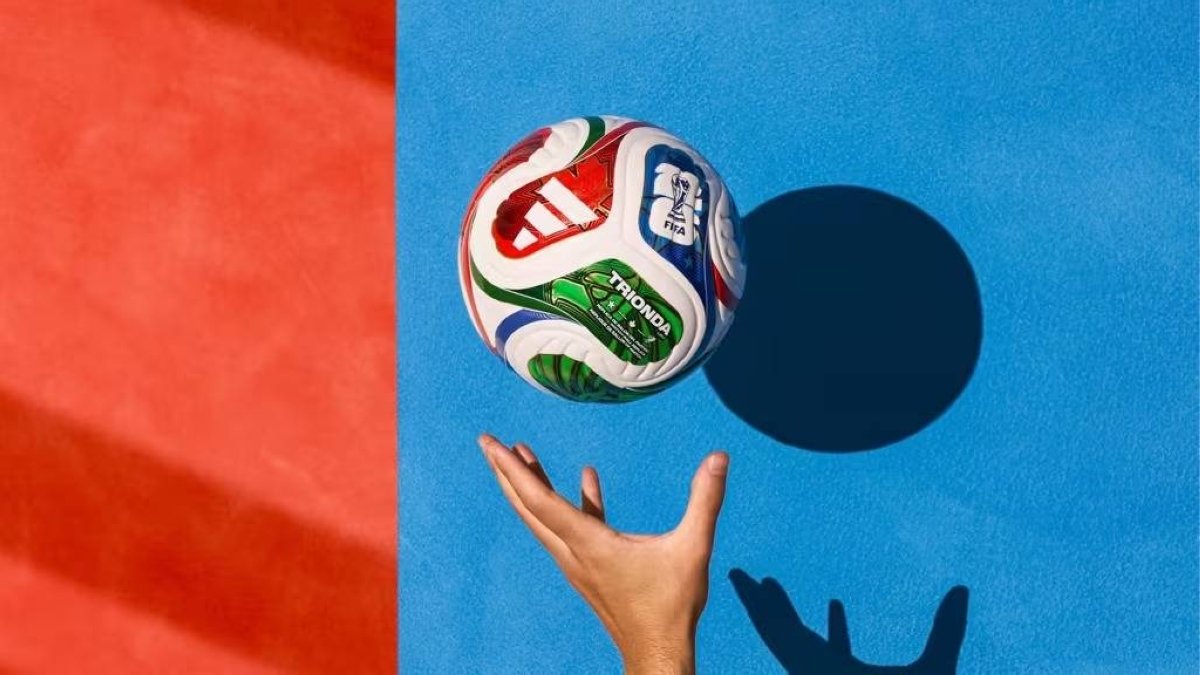 «تريوندا».. «فيفا» يُطلق الكرة الرسمية لكأس العالم 2026