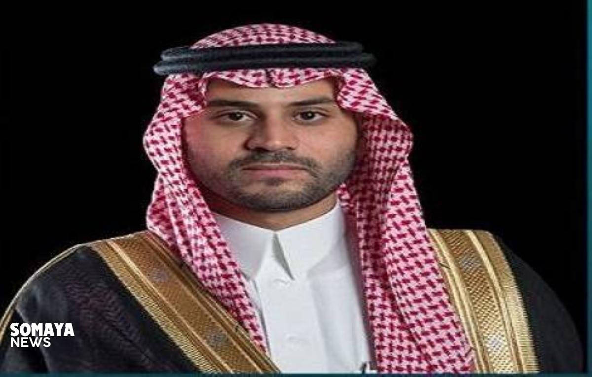 نائب أمير حائل يقدّم واجب العزاء لأسرة المهيزع
