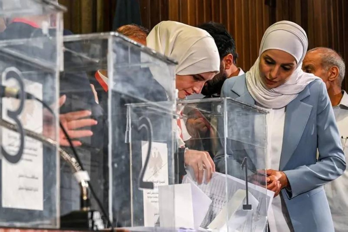 “في أول انتخابات بعهد الشرع.. البرلمان السوري يستبعد رموز نظام الأسد”