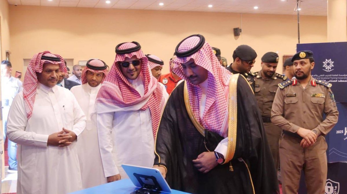 محافظ صبيا يفتتح فعاليات معرض التوعية بالأمن السيبراني