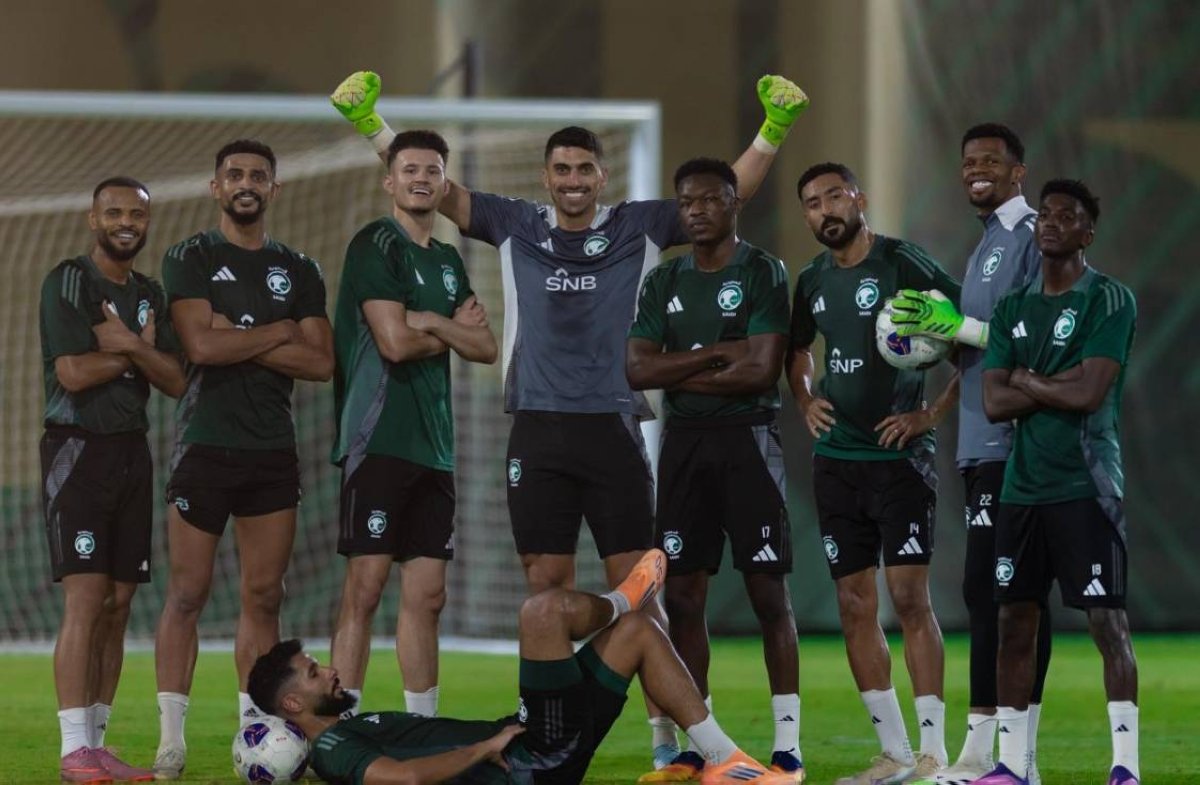 الأخضر يستأنف تدريباته والعبود يتعرض للإصابة