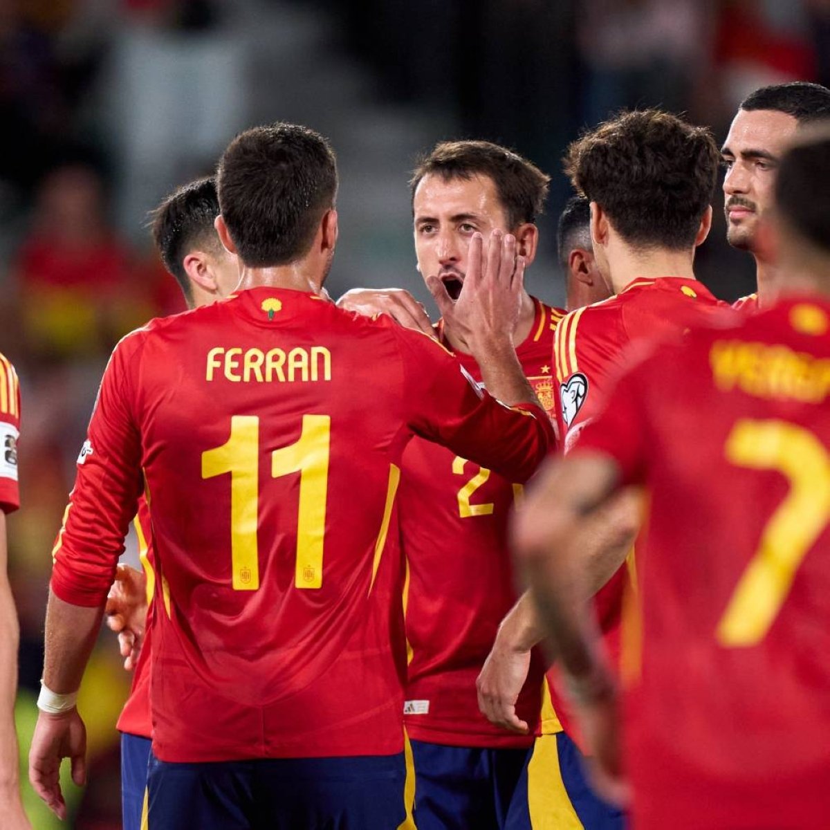 منتخب إسبانيا يواصل التألق.. تركيا تحقق فوزاً مثيراً بـ«نصف درزن»