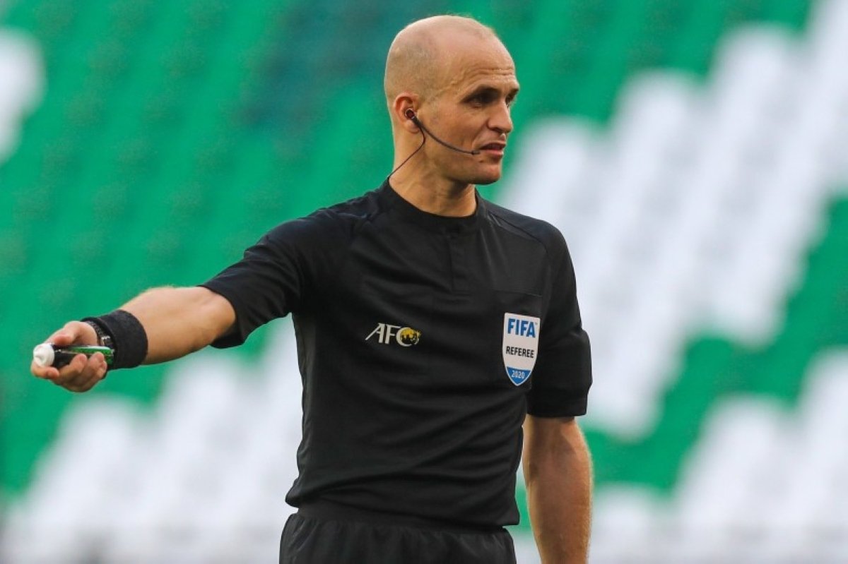 “الاتحاد الآسيوي يكلّف مخادمة بإدارة كلاسيكو آسيا”
