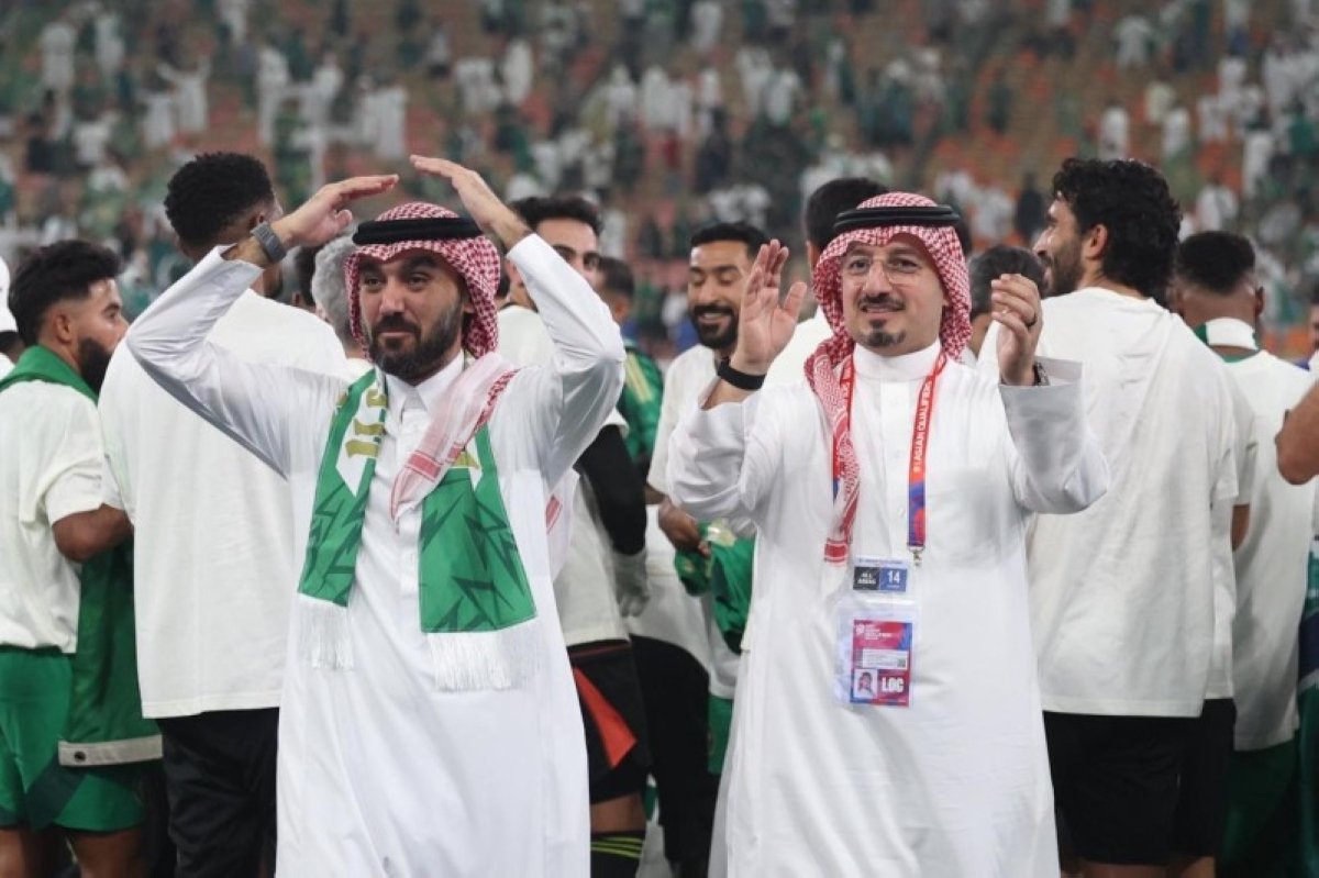 المنتخب السعودي يظهر قوته بين الكبار بمزيج من الشباب والناشئين