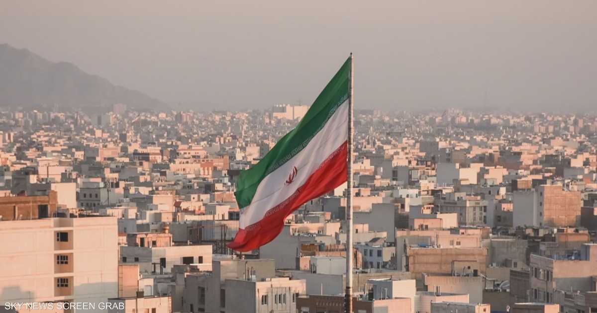 النار تحت الرماد: سيناريوهات صراع محتمل بين إيران وإسرائيل