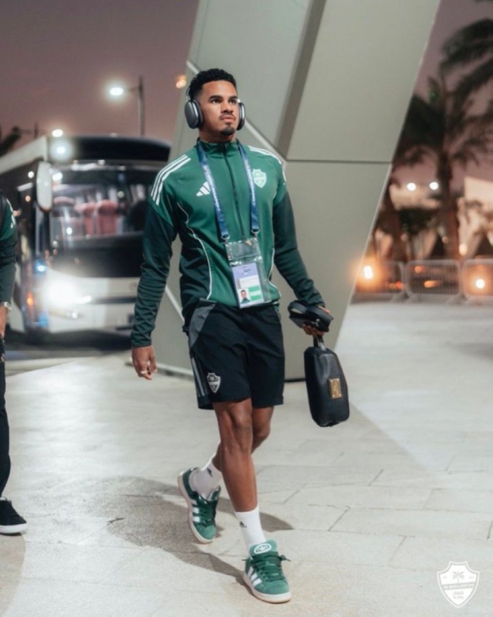بعد غياب 42 يوماً.. جالينو يعود إلى الملاعب بتألق بلمسة برازيلية