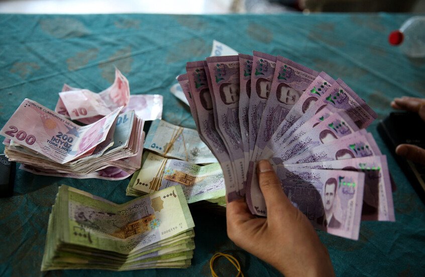 بزشكيان يوجه باعتماد خطة حذف أربعة أصفار من الريال