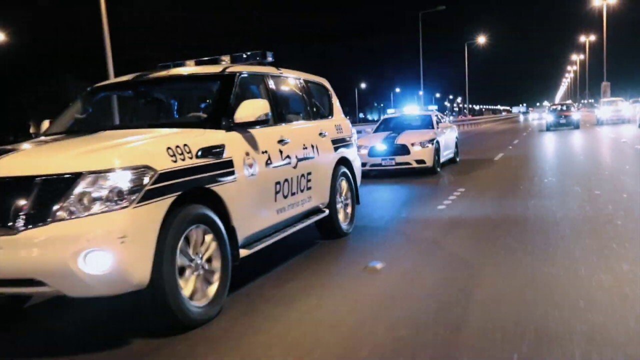 البحرين توقف امرأة من دولة عربية بسبب منشورات على إكس