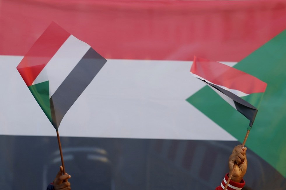 خبراء ومدافعون عن حقوق الإنسان يقدمون تقريرا سريا للجنائية الدولية عن مزاعم تواطؤ أجنبي بحرب السودان