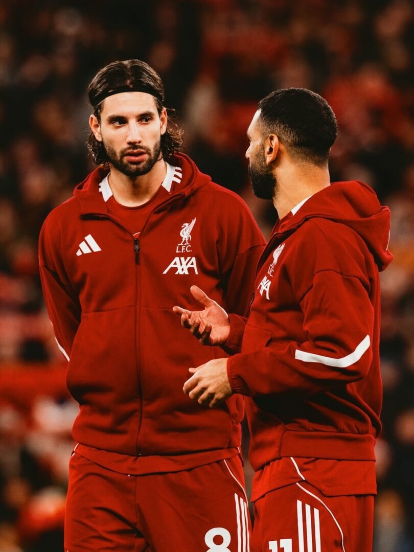 ليفربول يحدد موقفه النهائي بشأن رحيل نجمه