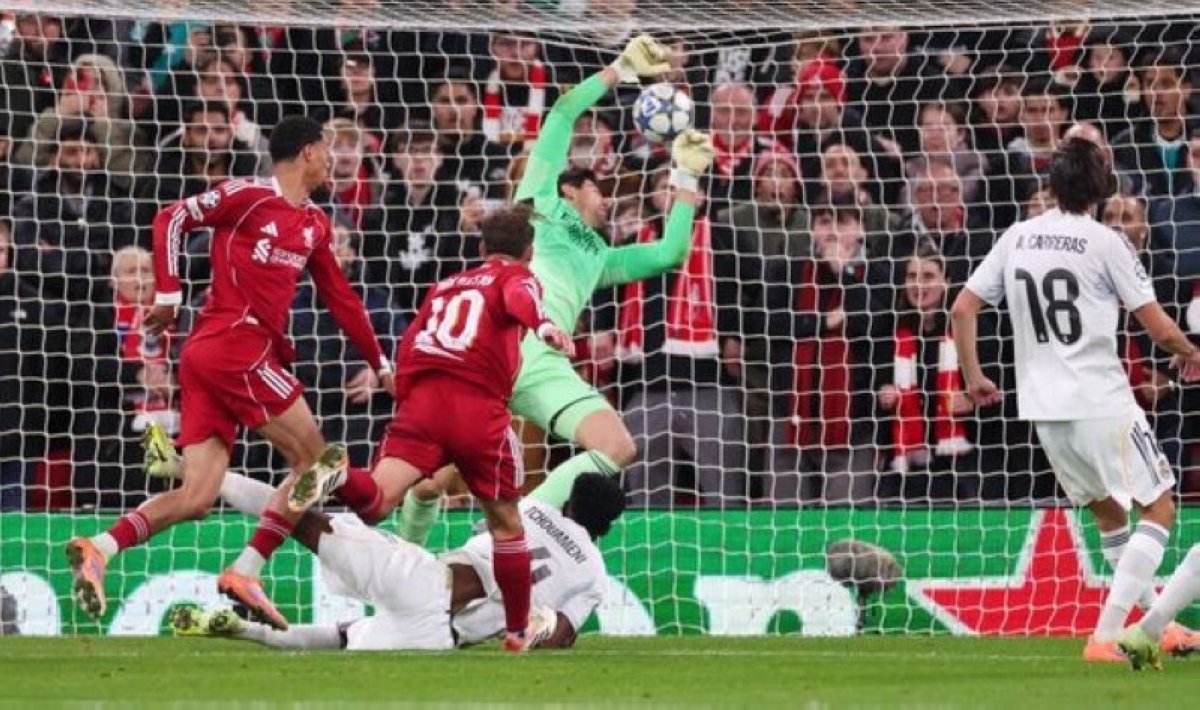 ريال مدريد يتعرض لهزيمة قاسية أمام ليفربول في معقل الأنفيلد