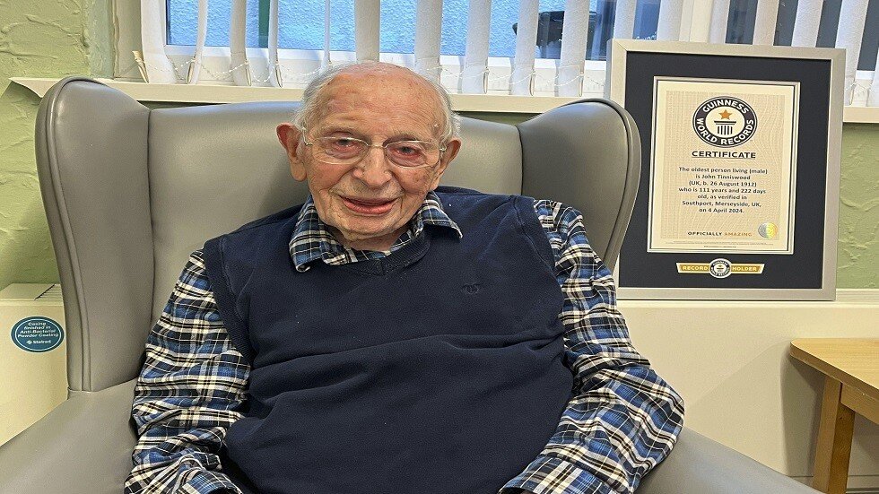 عالم روسي يتوقع وصول متوسط عمر الإنسان إلى 120 عاماً ويكشف الأسباب