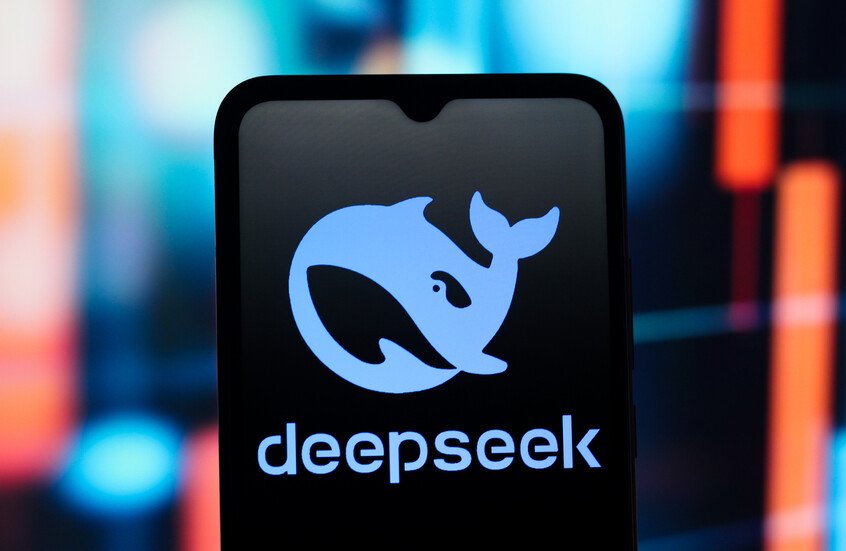 مطوّرو DeepSeek يتصدرون قائمة أبرز صُنّاع الأخبار العلمية لعام 2025