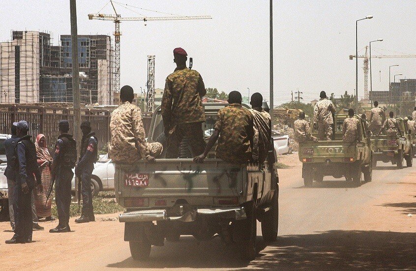 تحولات في السودان تهدد مصر.. كيف تراقب القاهرة الانقلاب على حدودها الجنوبية؟