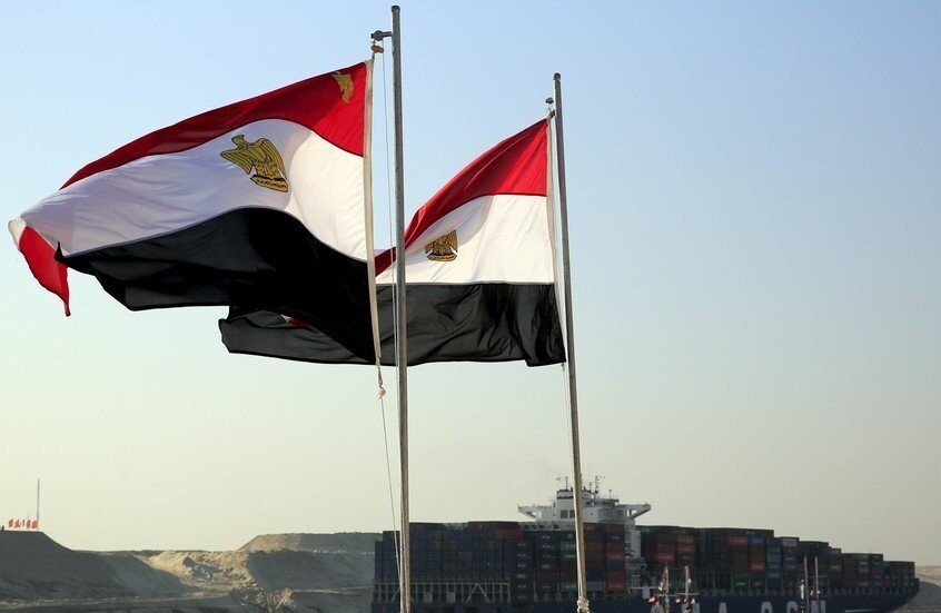 تراجع الدولار يزيد من أعباء ديون مصر الخارجية