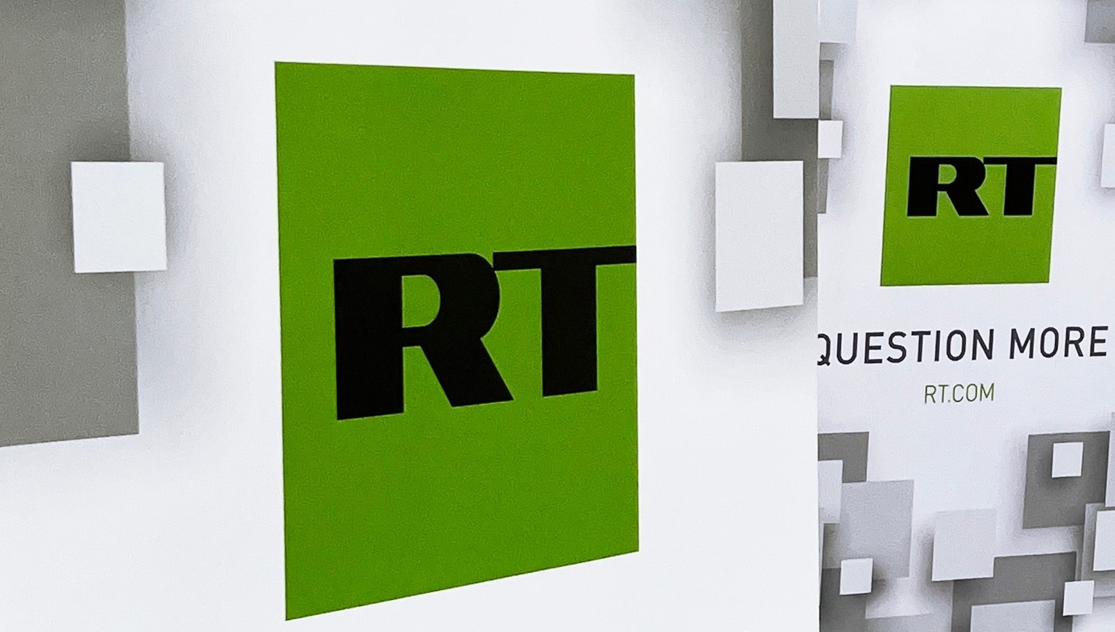 تزامنًا مع زيارة بوتين.. RT تطلق قناتها الجديدة للجمهور الهندي