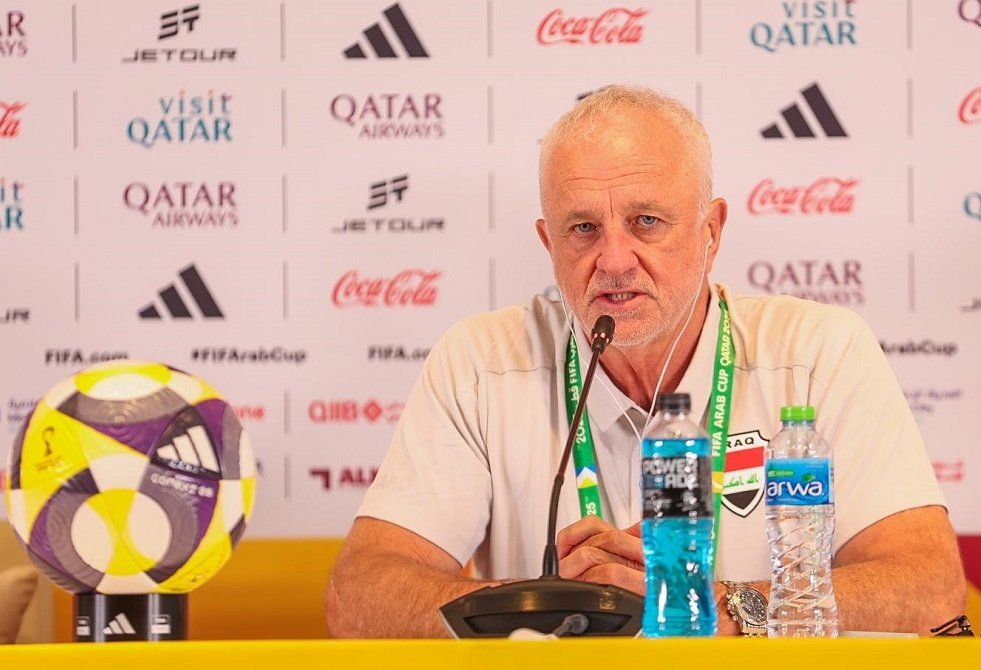 أرنولد يوجّه رسالة تحفيزية للاعبي منتخب العراق وجماهيره قبل مواجهة البحرين