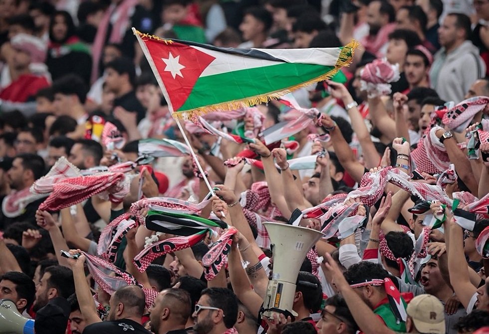 الأمير الحسين يعلق لأول مرة بعد فوز الأردن على الإمارات (صور)