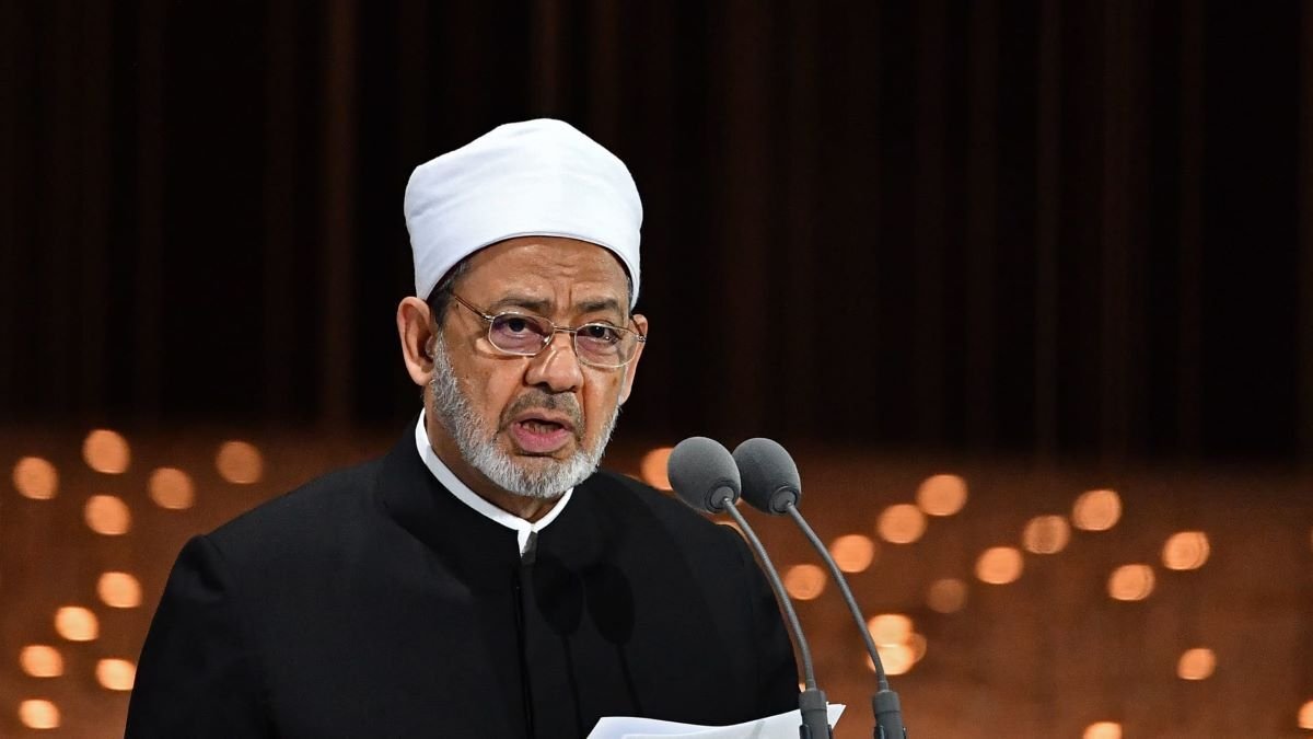 مصر.. قرار للأزهر يسعد الملايين من محبي "قيثارة السماء"