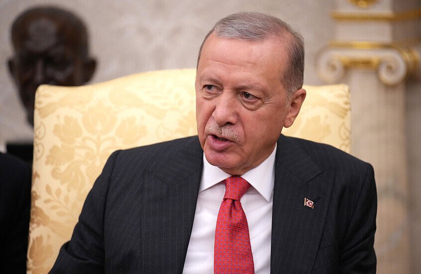 “أردوغان وأوربان يبحثان مبادرة واشنطن للتسوية في أوكرانيا”