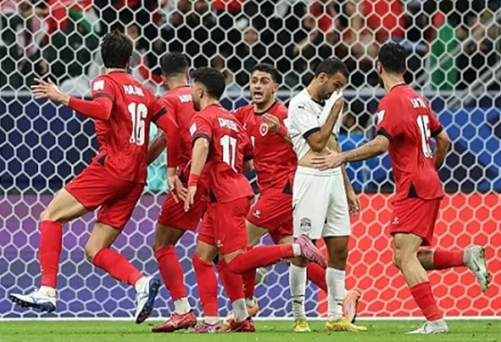 منتخب مصر يودّع كأس العرب مبكرًا بعد خسارة قاسية أمام الأردن