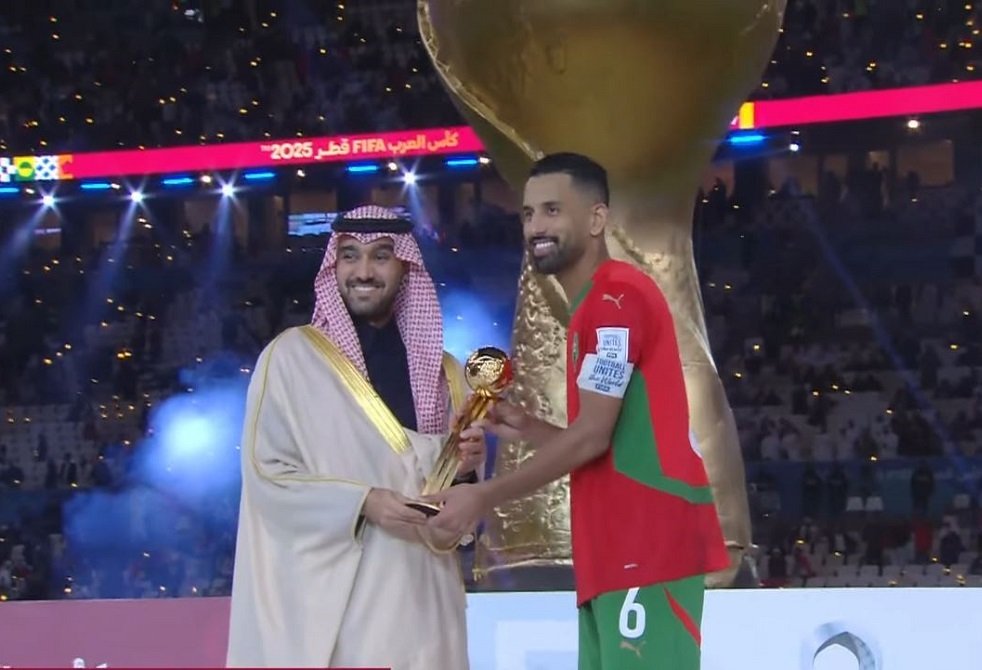 ربيع حريمات يتوّج بجائزة أفضل لاعب في كأس العرب 2025 (فيديو)
