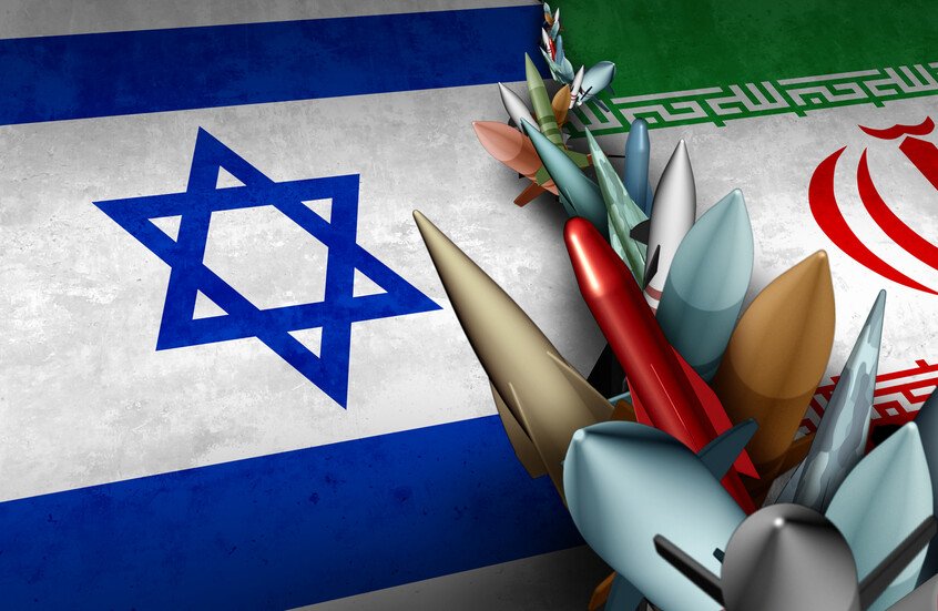 قائد عسكري إيراني يعلق على أنباء حول نية إسرائيل شن هجوم جديد على بلاده