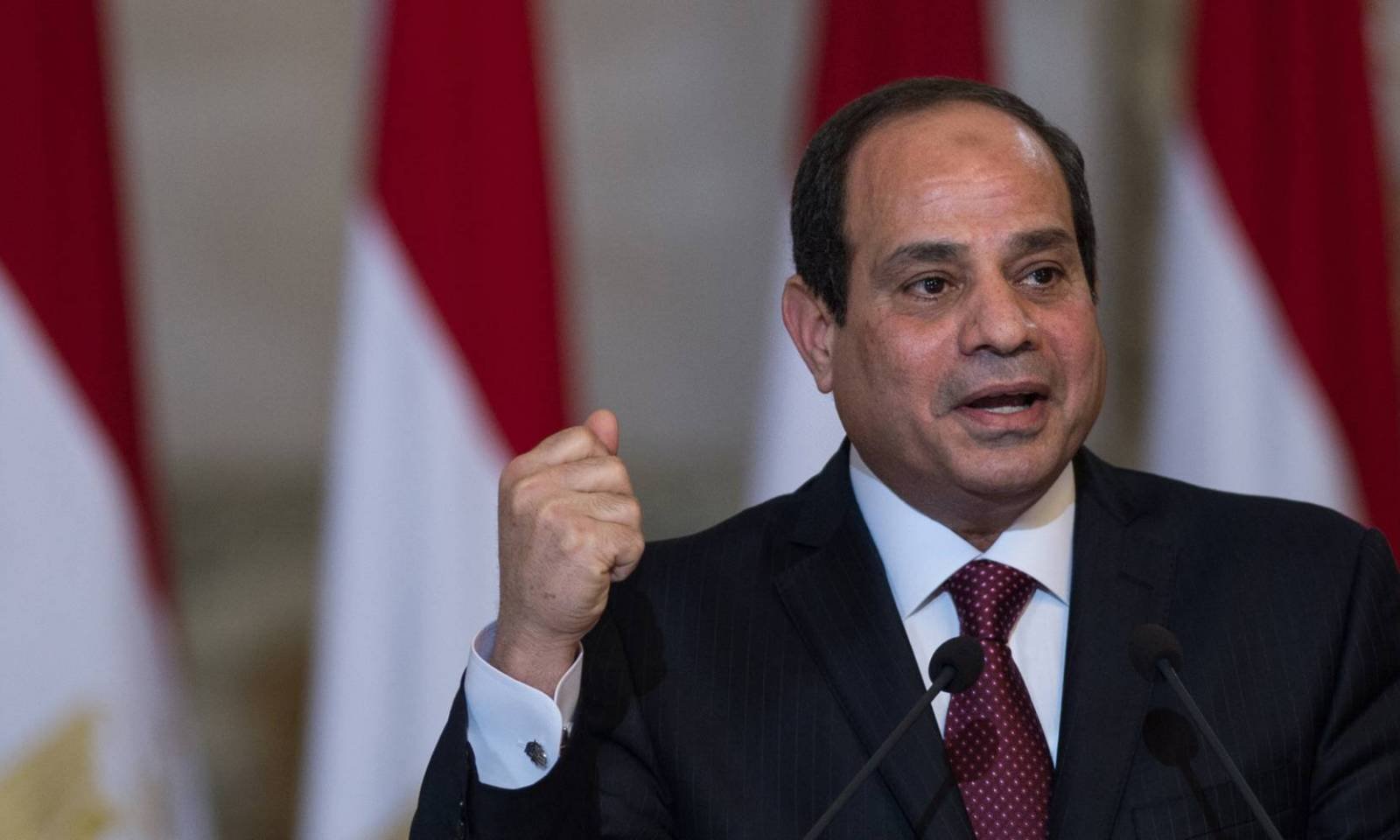 مصر تستعد لإطلاق مشروعات عملاقة قرب حدودها مع إسرائيل